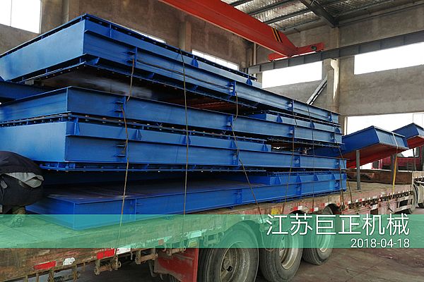 擋板門(mén)現(xiàn)場(chǎng)發(fā)貨裝車(chē)，待發(fā)往河北